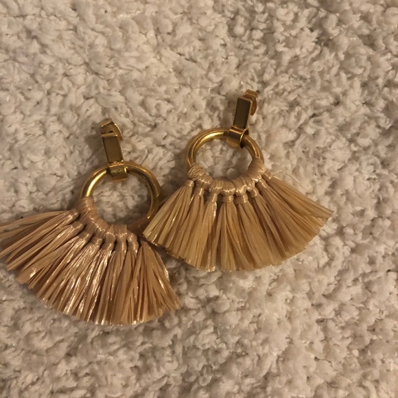 Madewell Jewelry - Madewell Textured Earrings ✨